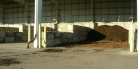 Two zones of the covered aerated static pile system with compost
