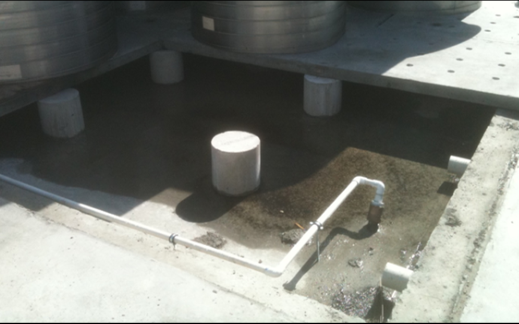 suspended floor biofilter 