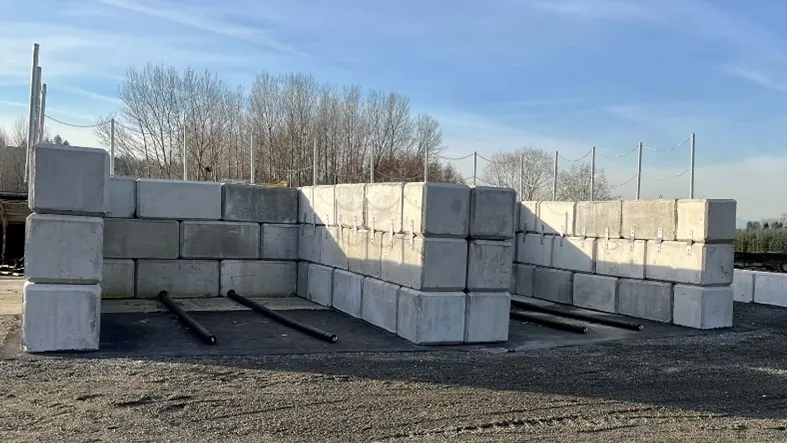 empty bunkers ready